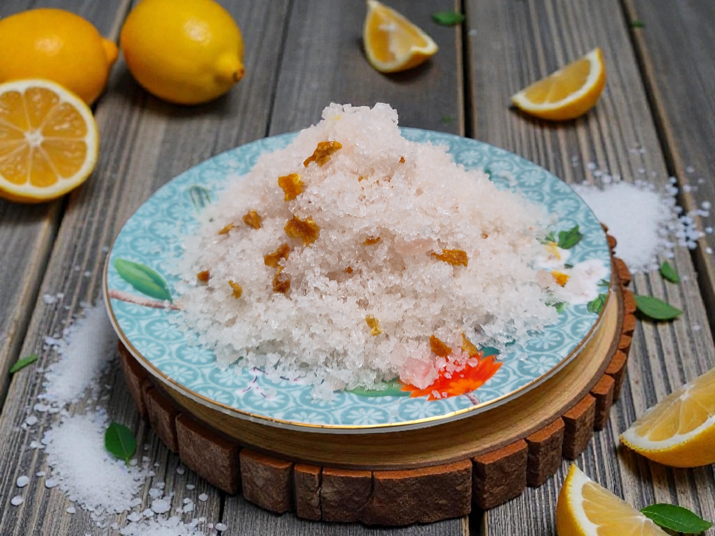 Golden Solstice -bad tisane met natuurlijke zouten, jojoba-, bergamot- en grapefruitolie en citroenschil